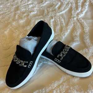 NWOT Black Chain Loafers